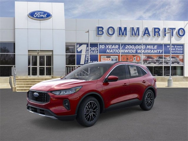 New 2025 Ford Escape SE