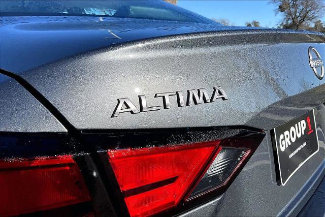 Certified 2025 Nissan Altima 2.5 SV FWD image 10