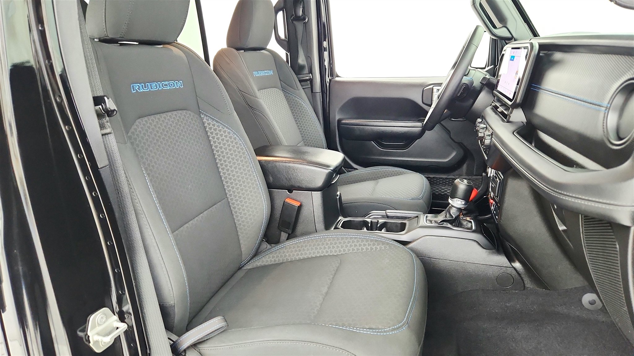 Used 2024 Jeep Wrangler Unlimited Rubicon 4xe image 29