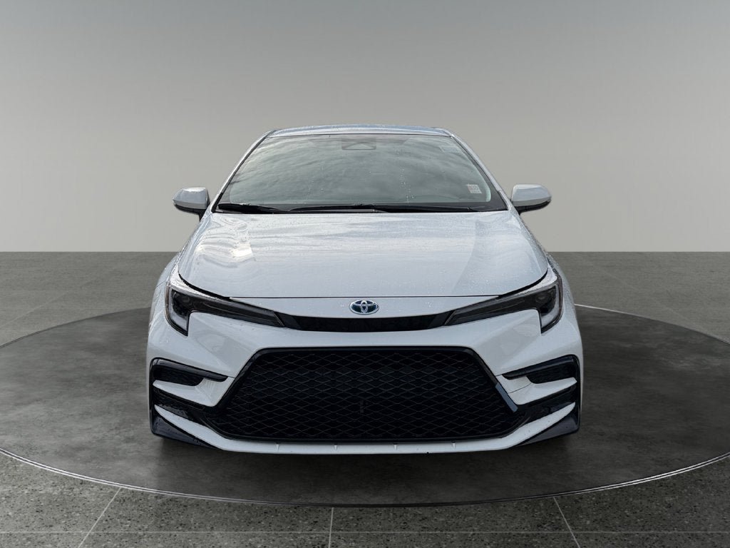 Used 2025 Toyota Corolla SE w/ Carpet Mat Package (TMS) FWD image 2