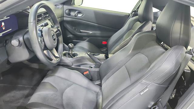 Certified 2024 Nissan Z Performance w/ Floor Mat Package RWD image 11
