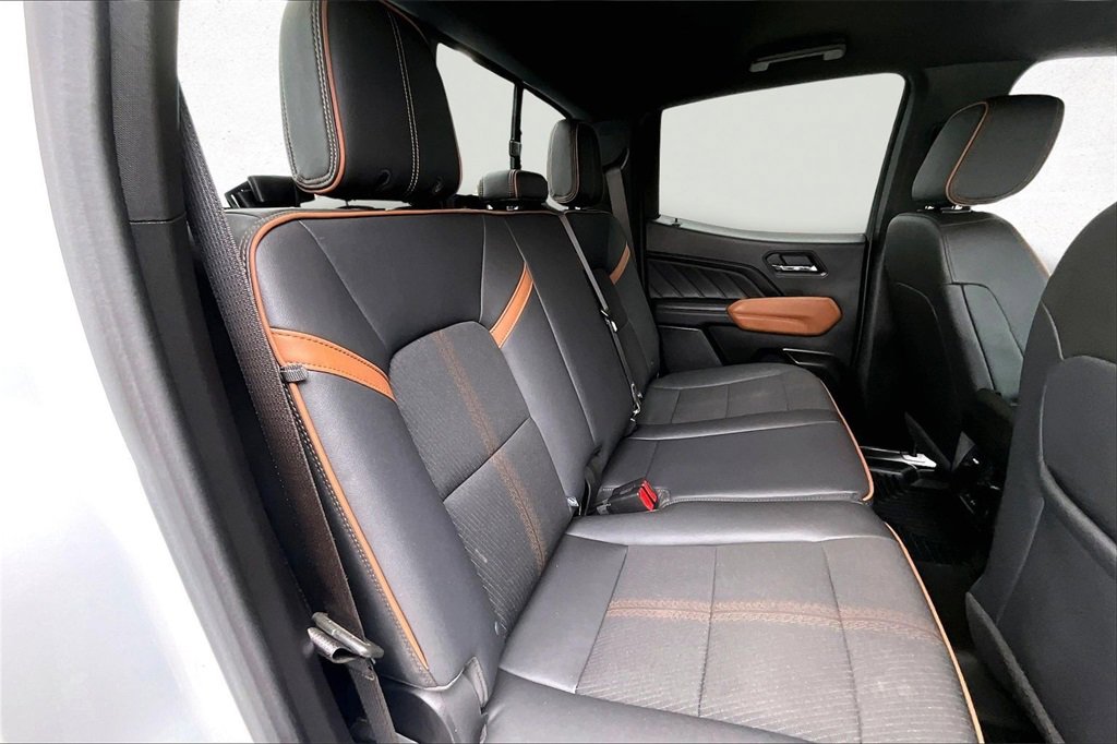 Used 2024 GMC Canyon AT4 image 25