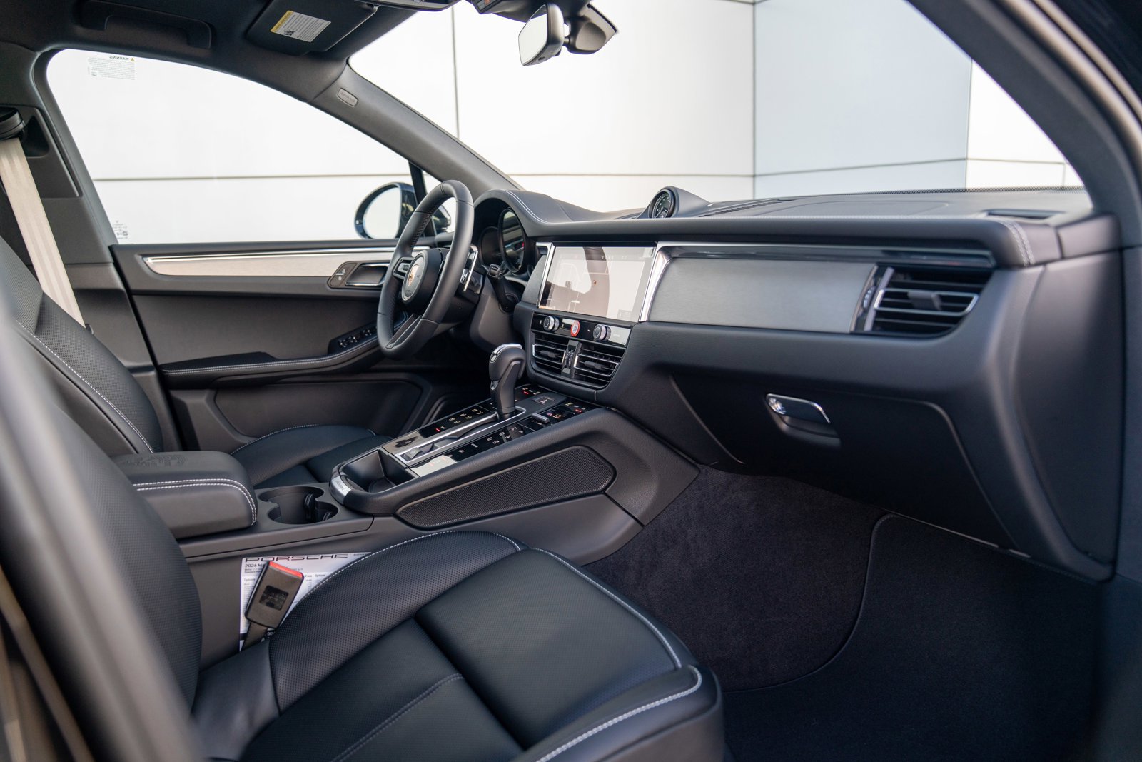 New 2026 Porsche Macan AWD/4WD image 26