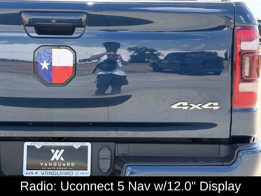 Used 2024 RAM 1500 Laramie AWD/4WD image 8