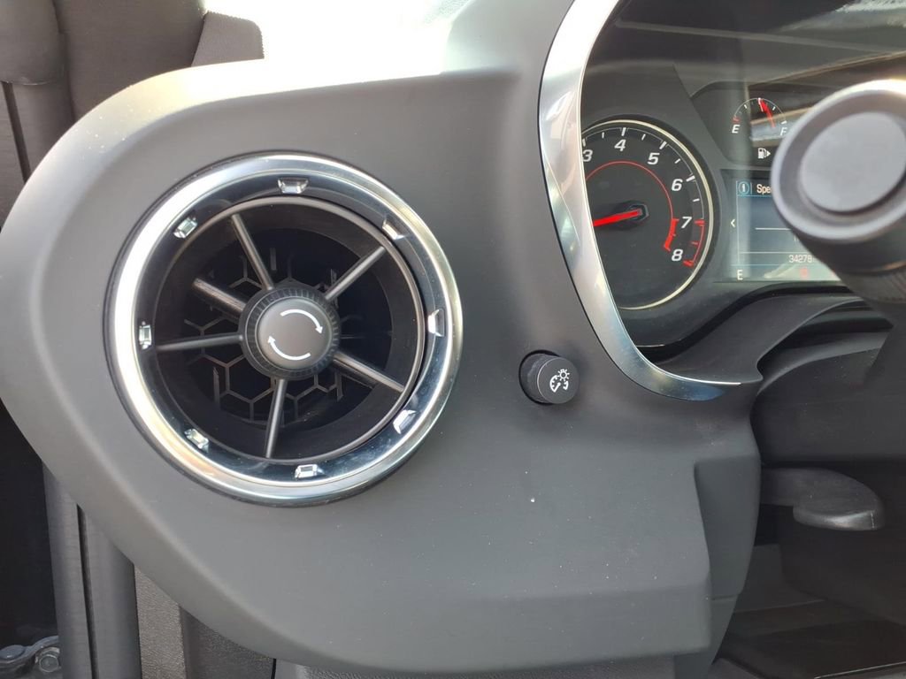 Used 2024 Chevrolet Camaro LT RWD image 18