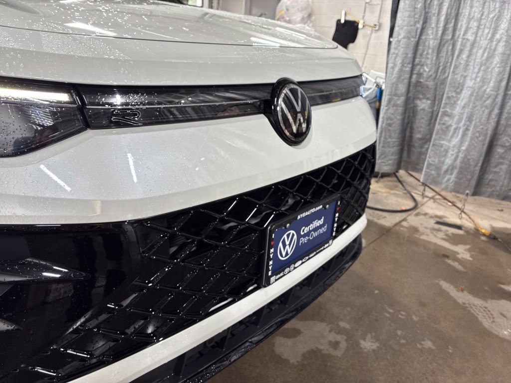 Used 2026 Volkswagen Tiguan SE R-Line w/ Tiguan Adventure Package AWD/4WD image 44