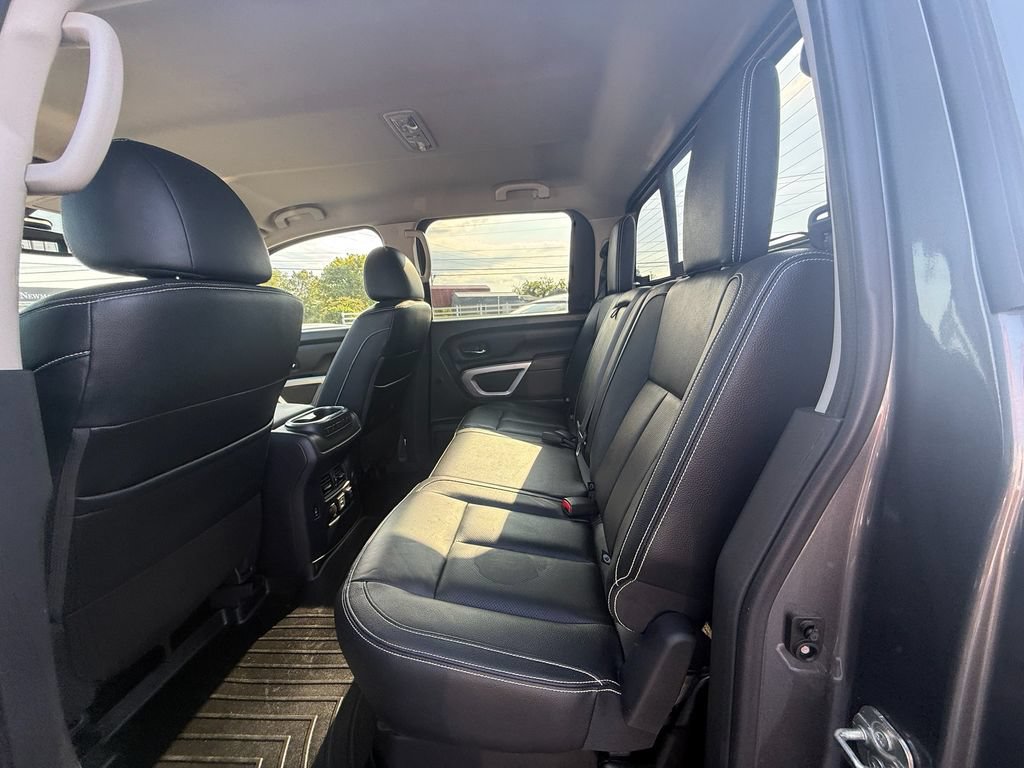 Used 2019 Nissan Titan PRO-4X w/ Pro-4x Convenience Package AWD/4WD image 19