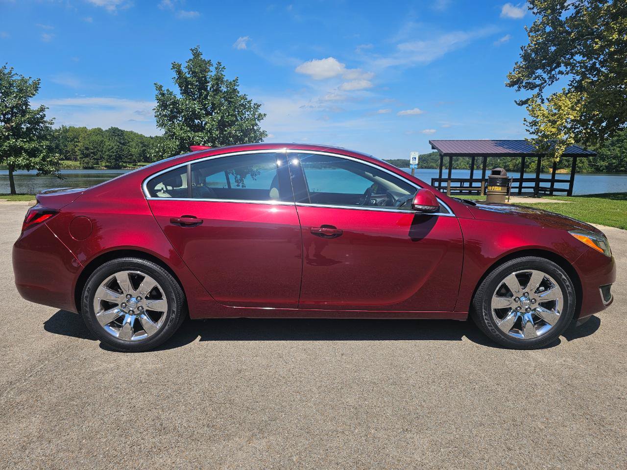 Used 2016 Buick Regal Premium w/ Driver Confidence Package #1 FWD image 3