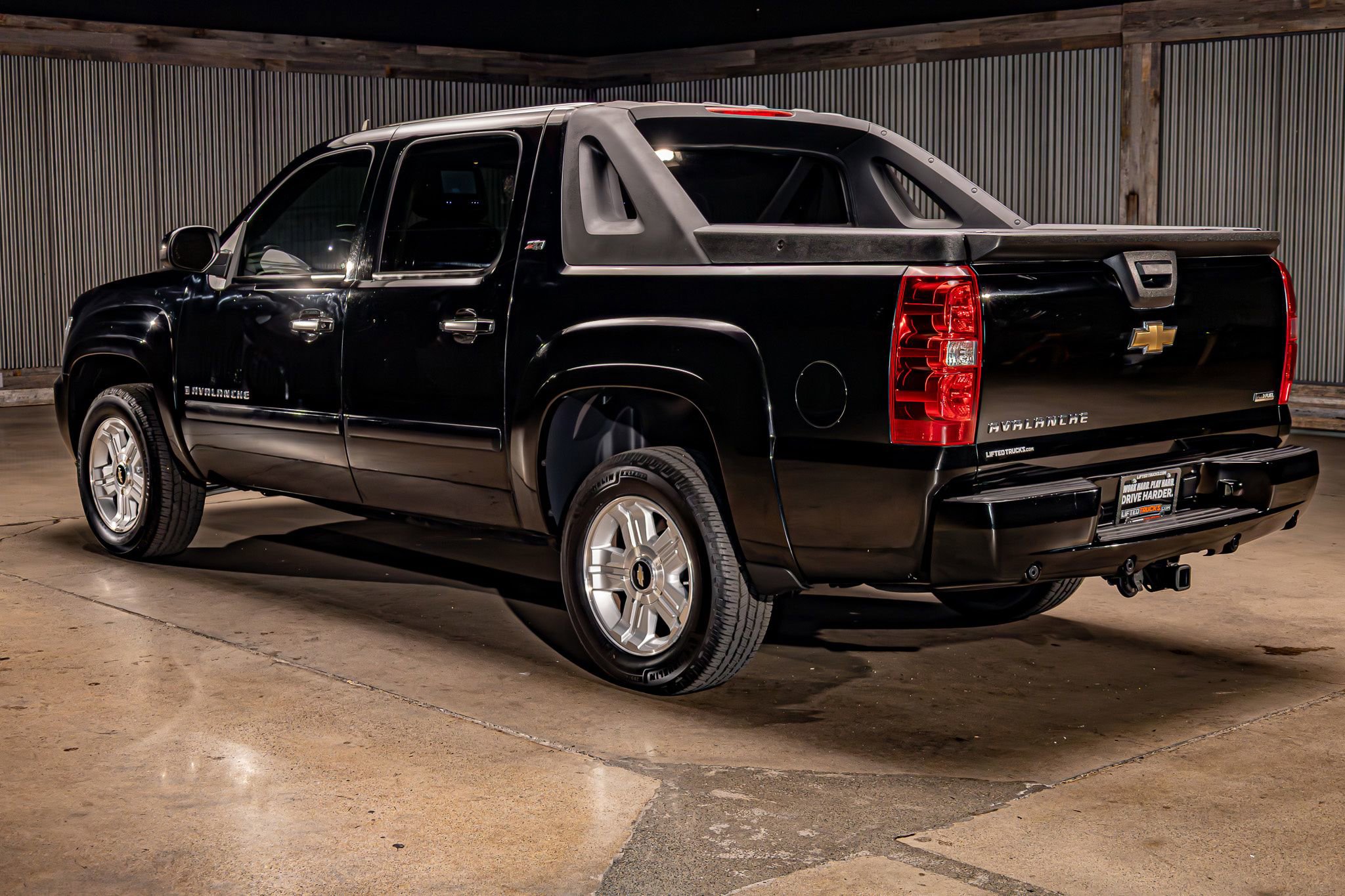 Used 2007 Chevrolet Avalanche LT w/ LT Preferred Equipment Group image 6