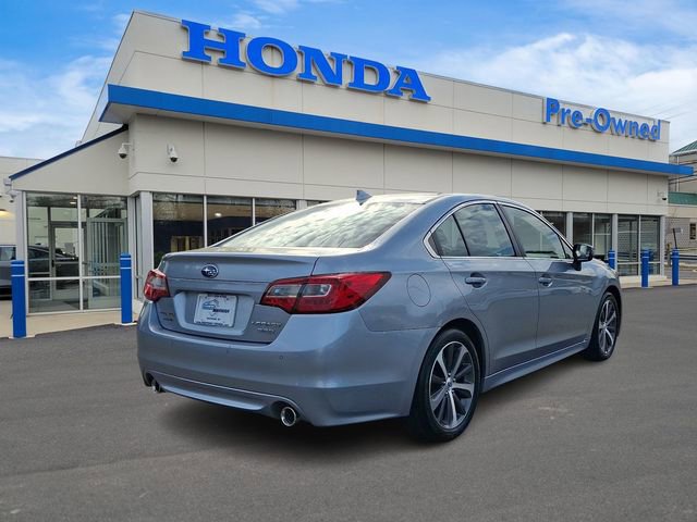 Used 2017 Subaru Legacy 3.6R Limited AWD/4WD image 4