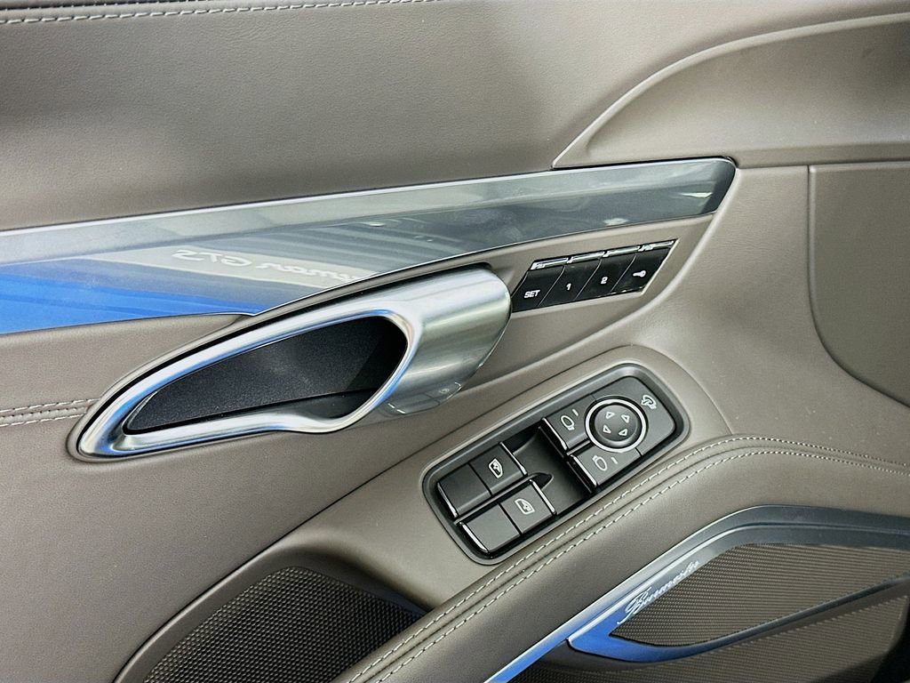 New 2025 Porsche 718 Cayman GT4 image 19