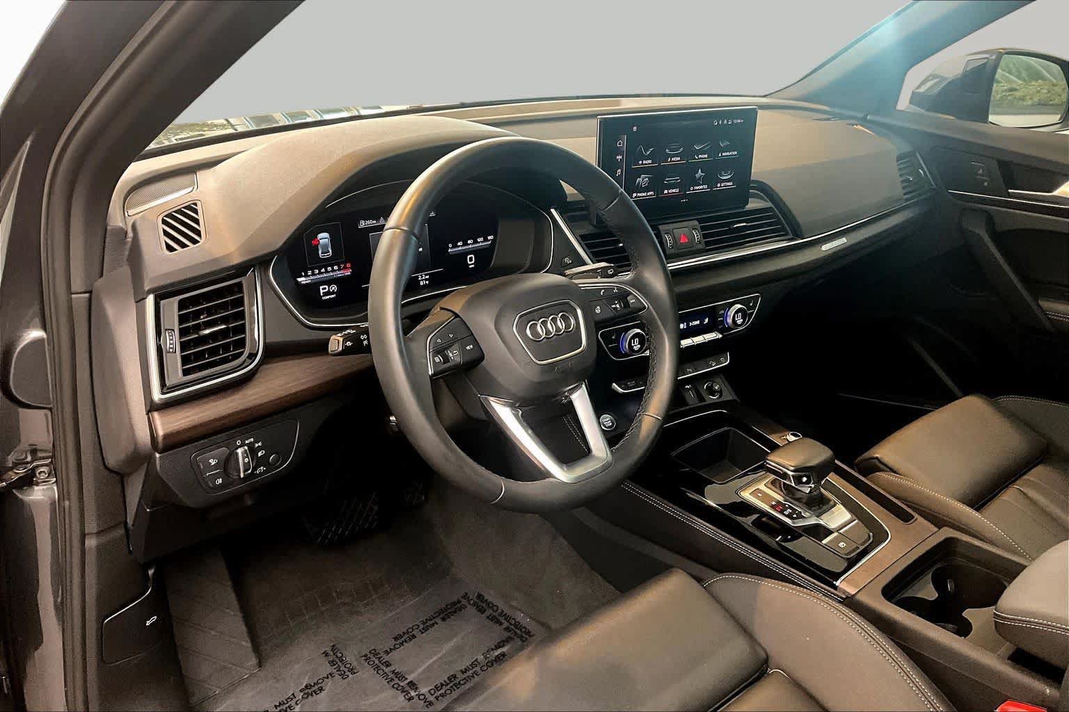 Certified 2023 Audi Q5 2.0T Premium Plus w/ Premium Plus Package AWD/4WD image 17