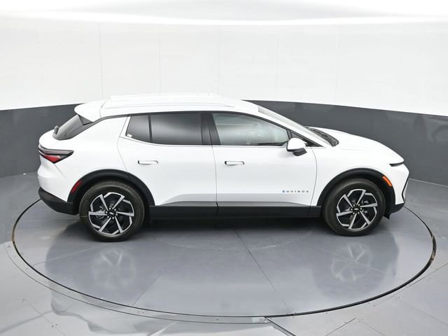 New 2026 Chevrolet Equinox EV LT image 56