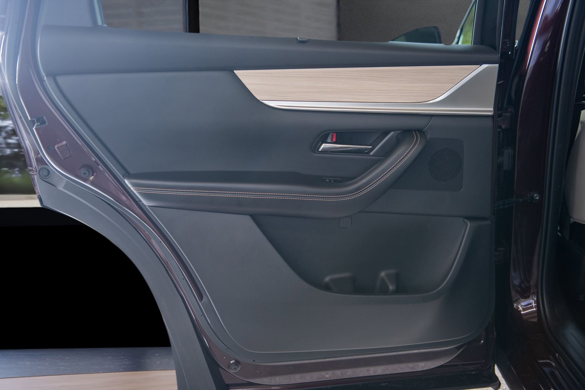 Used 2025 MAZDA CX-90 3.3 Turbo w/ Premium Sport Pkg image 11