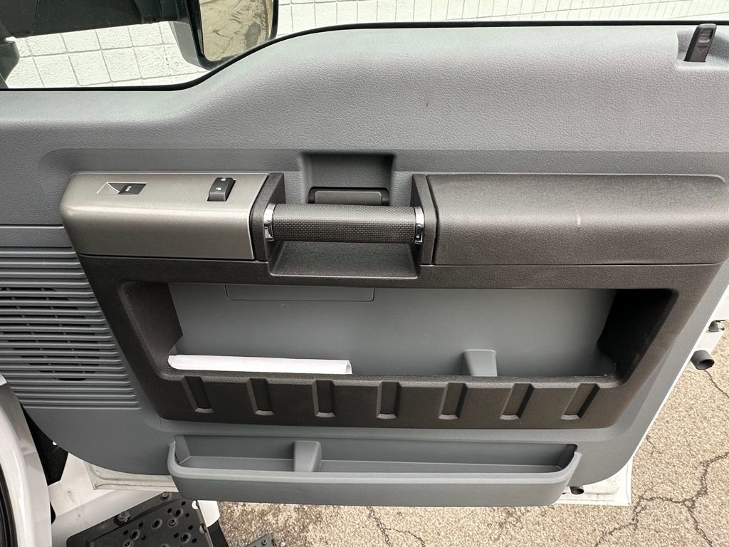 New 2025 Ford F650 2WD Regular Cab Super Duty image 18