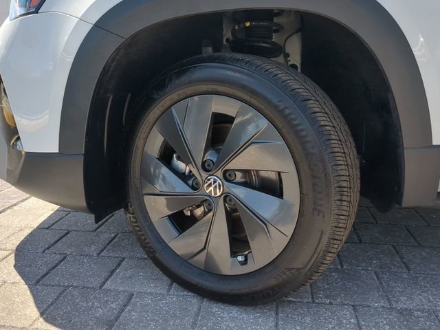 Used 2025 Volkswagen Taos S FWD image 30