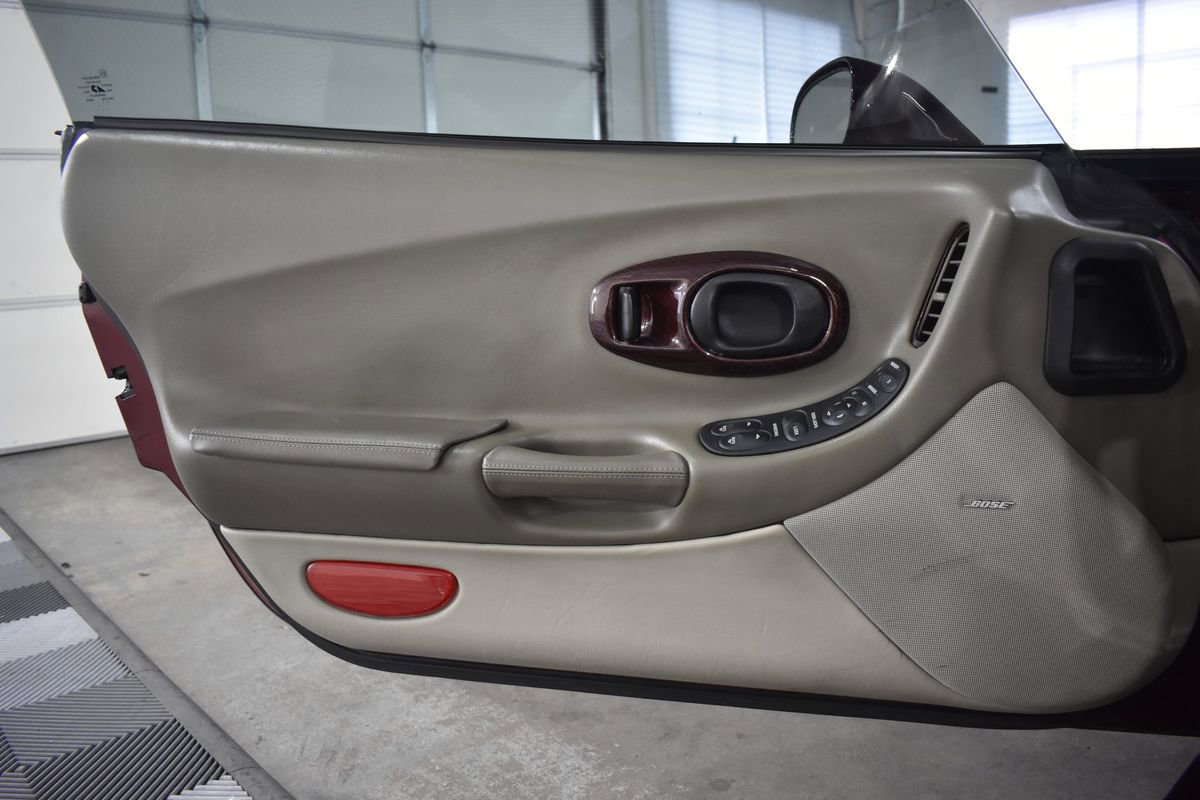 Used 2003 Chevrolet Corvette Convertible w/ Preferred Equipment Group1 image 24