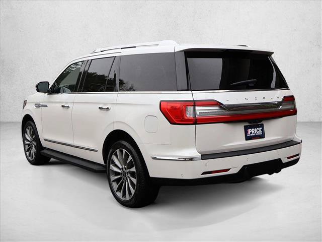 Used 2018 Lincoln Navigator Select w/ Technology Package AWD/4WD image 10