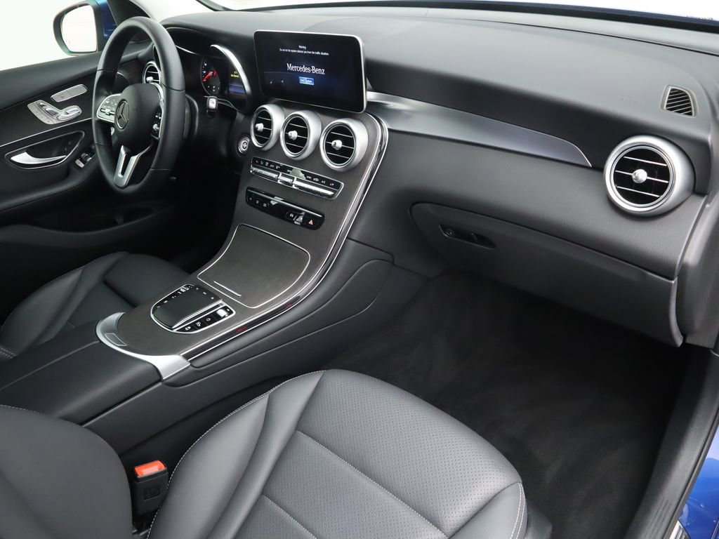 Used 2022 Mercedes-Benz GLC 300 image 17