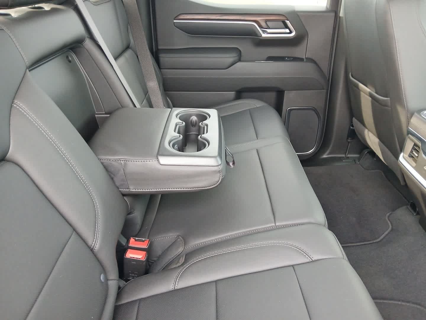 Used 2024 GMC Sierra 1500 SLT w/ SLT Premium Package AWD/4WD image 60