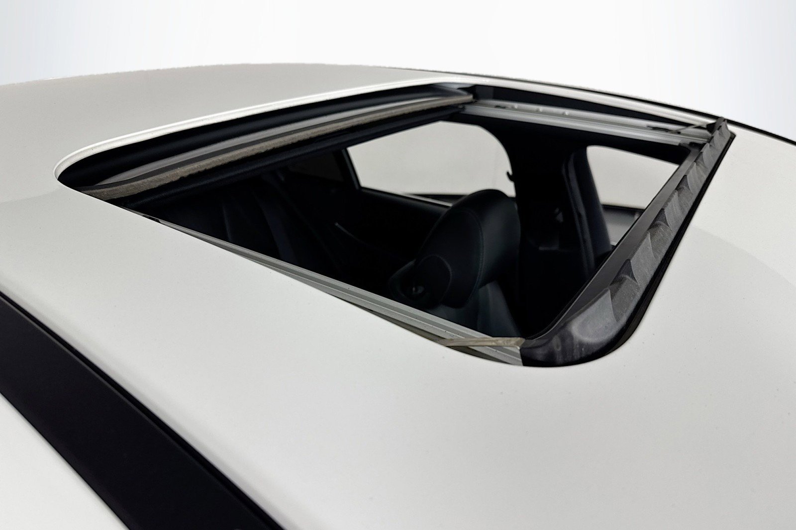 Used 2022 Mercedes-Benz E 350 Sedan image 21