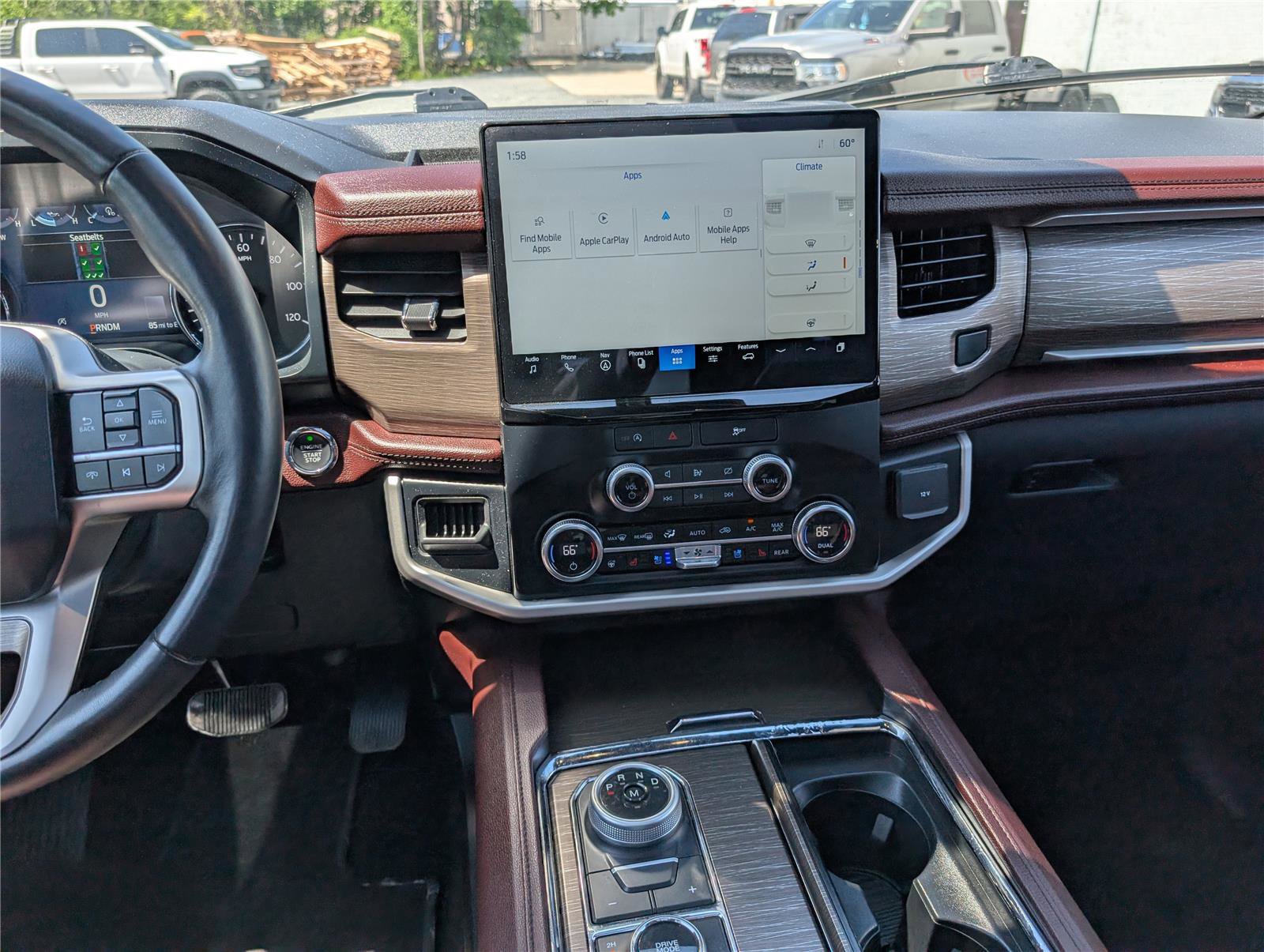 Used 2023 Ford Expedition Limited image 19