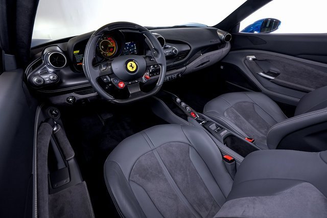 Used 2023 Ferrari F8 Tributo image 25