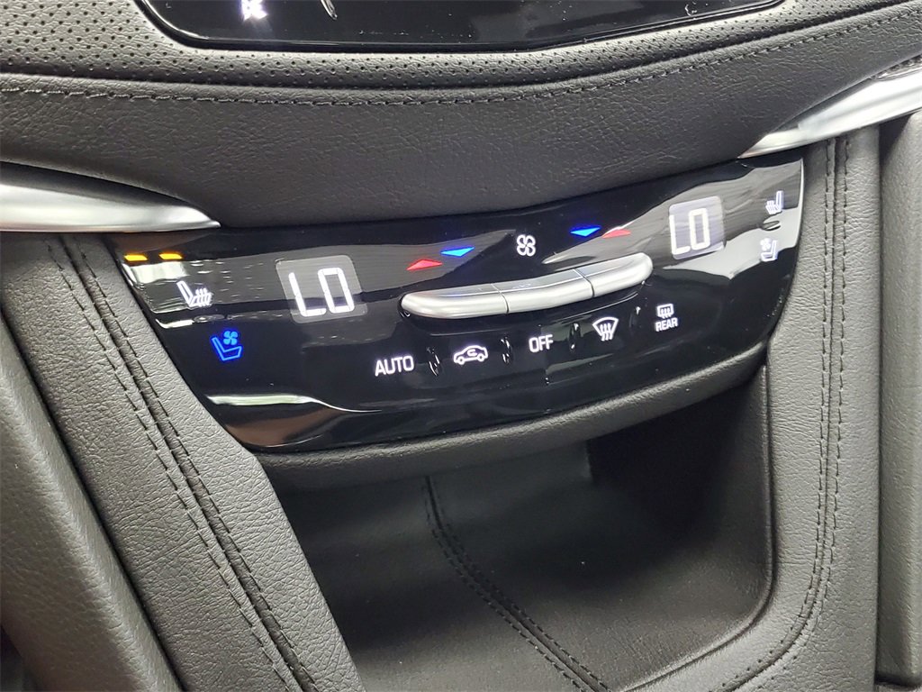 New 2025 Cadillac XT5 Sportv w/ LPO, Red Accent Package image 25