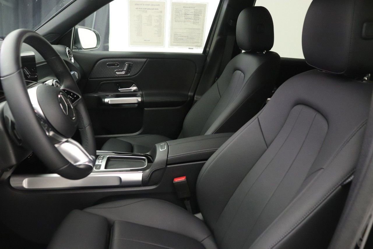 Certified 2026 Mercedes-Benz GLB 250 GLB 250 image 32