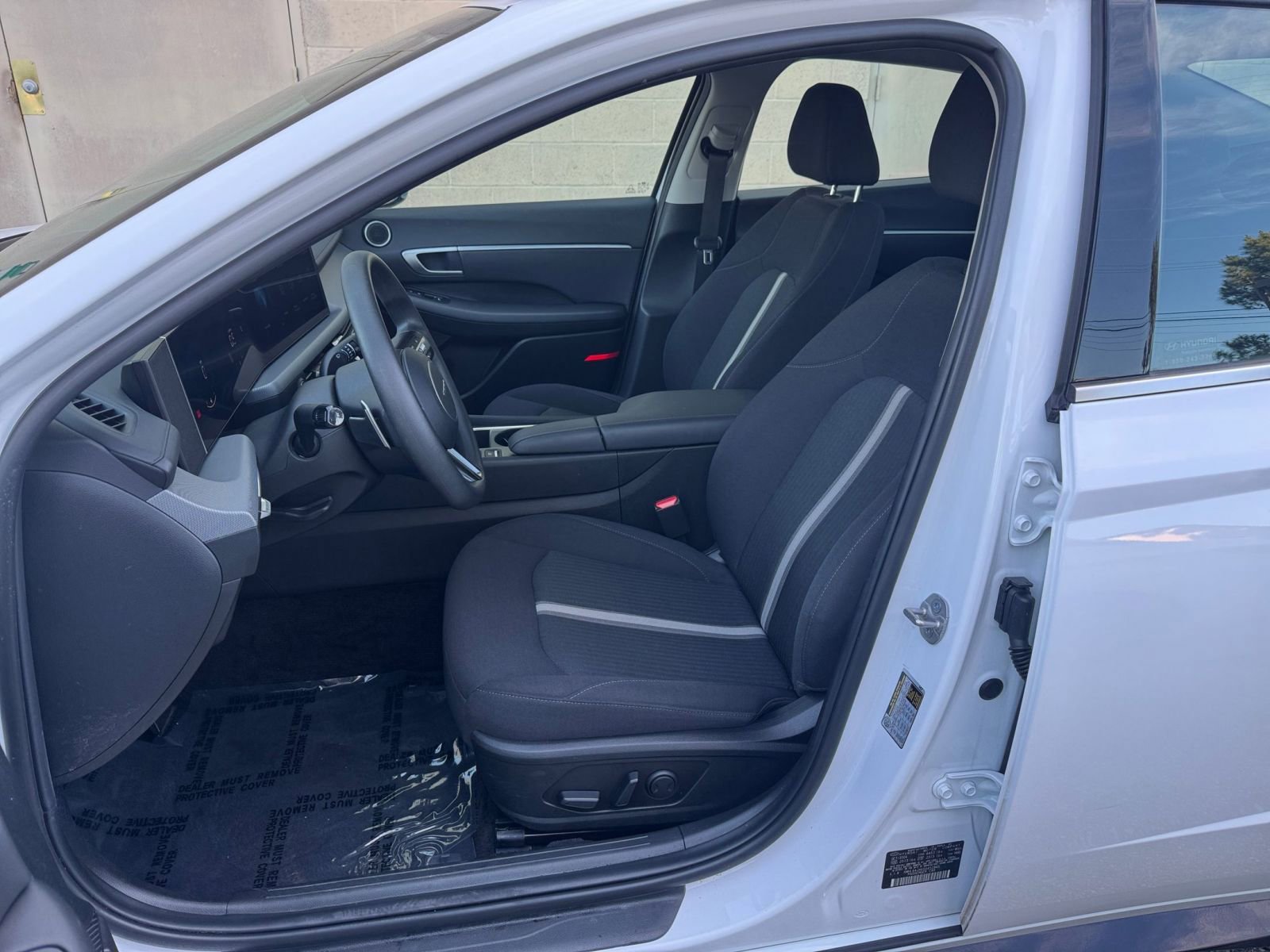 Used 2025 Hyundai Sonata SEL FWD image 28