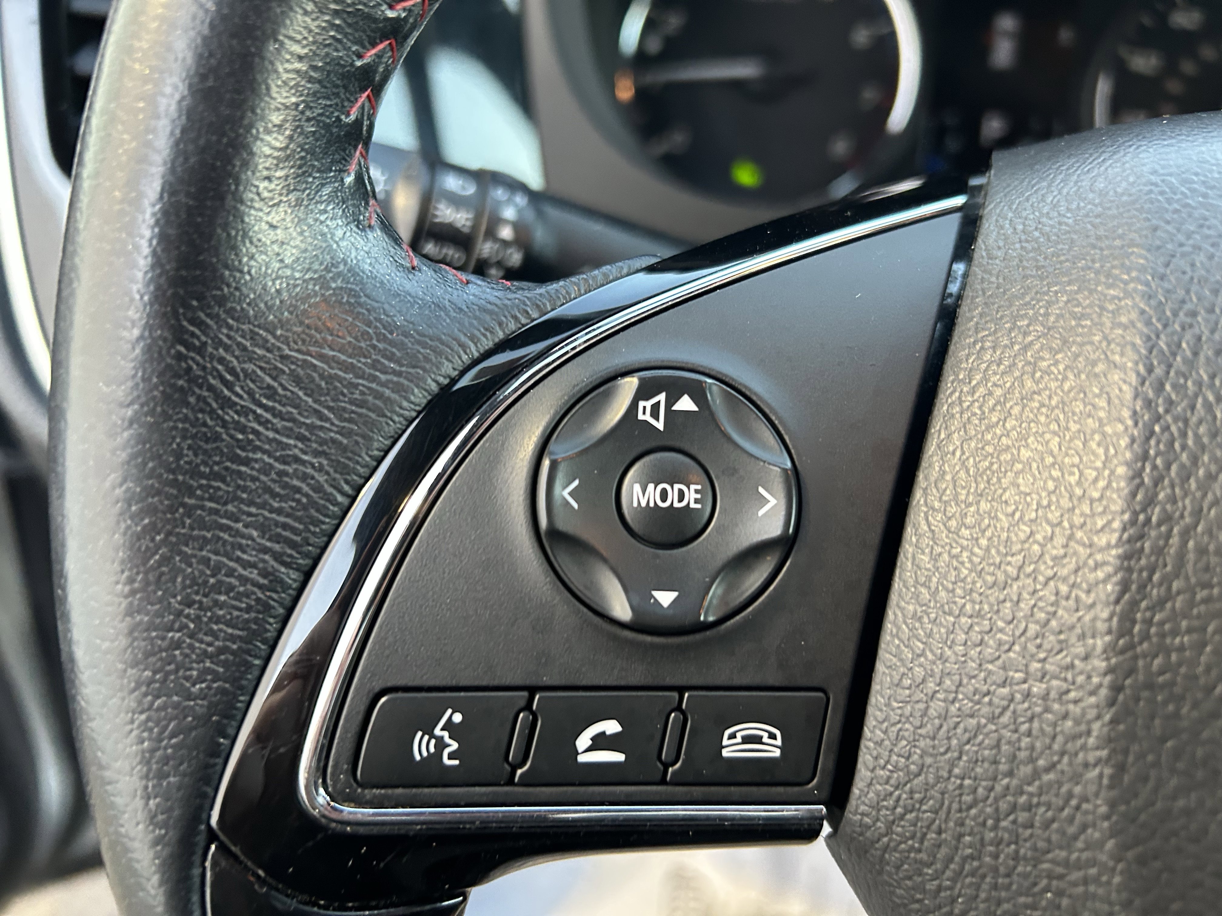 Used 2020 Mitsubishi Outlander LE image 21