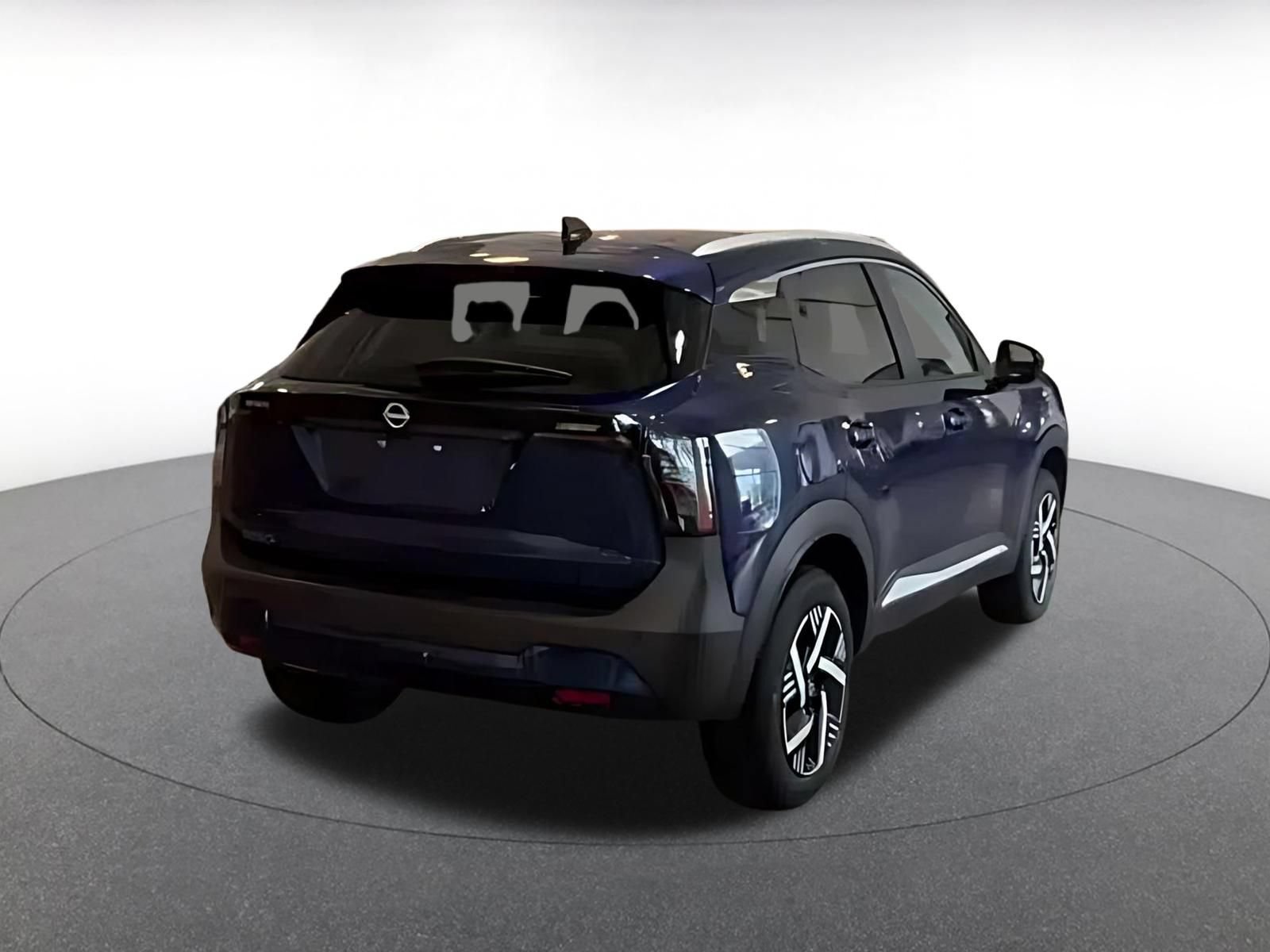 Used 2026 Nissan Kicks SV FWD image 9