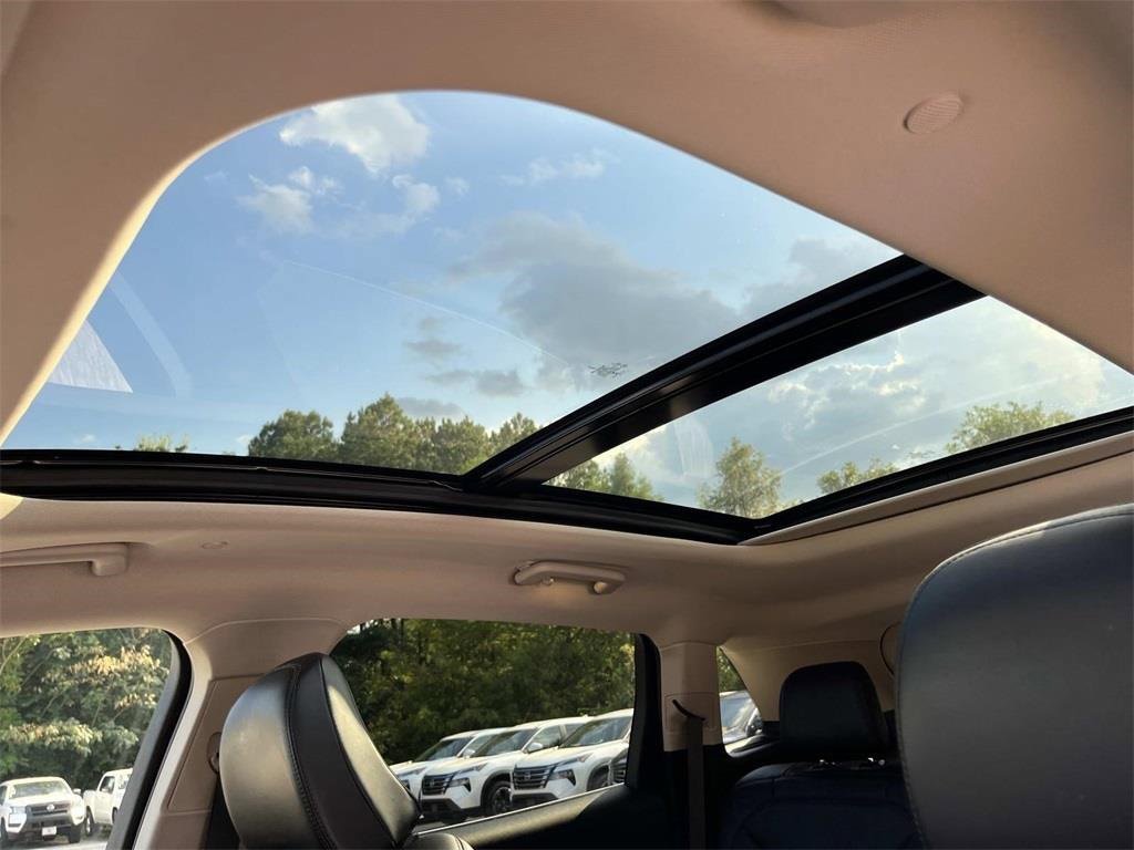 Used 2022 Lincoln Nautilus Reserve image 22