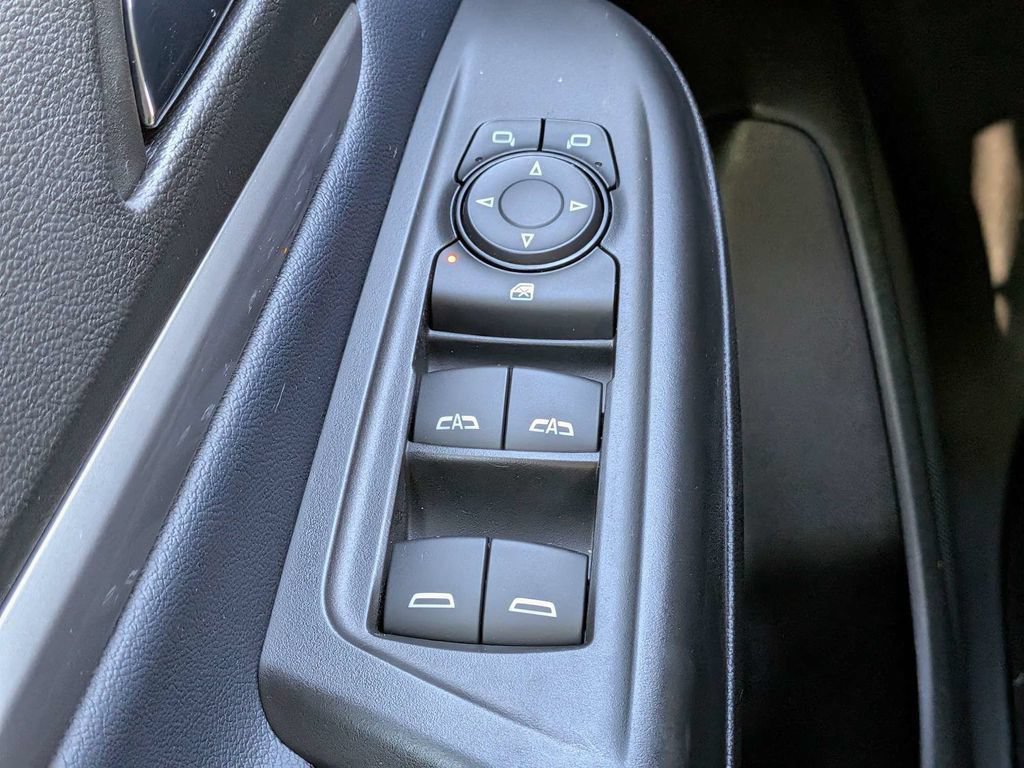 Used 2023 Chevrolet Bolt EUV Premier FWD image 25