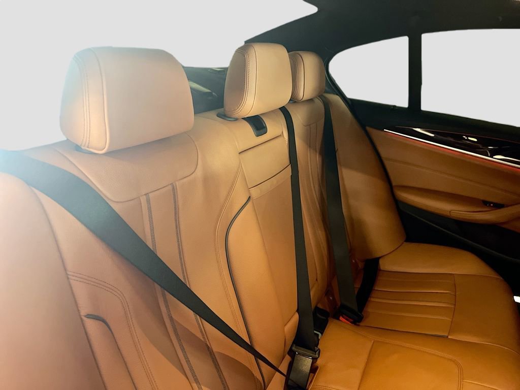 Used 2019 BMW 540i w/ Convenience Package RWD image 28