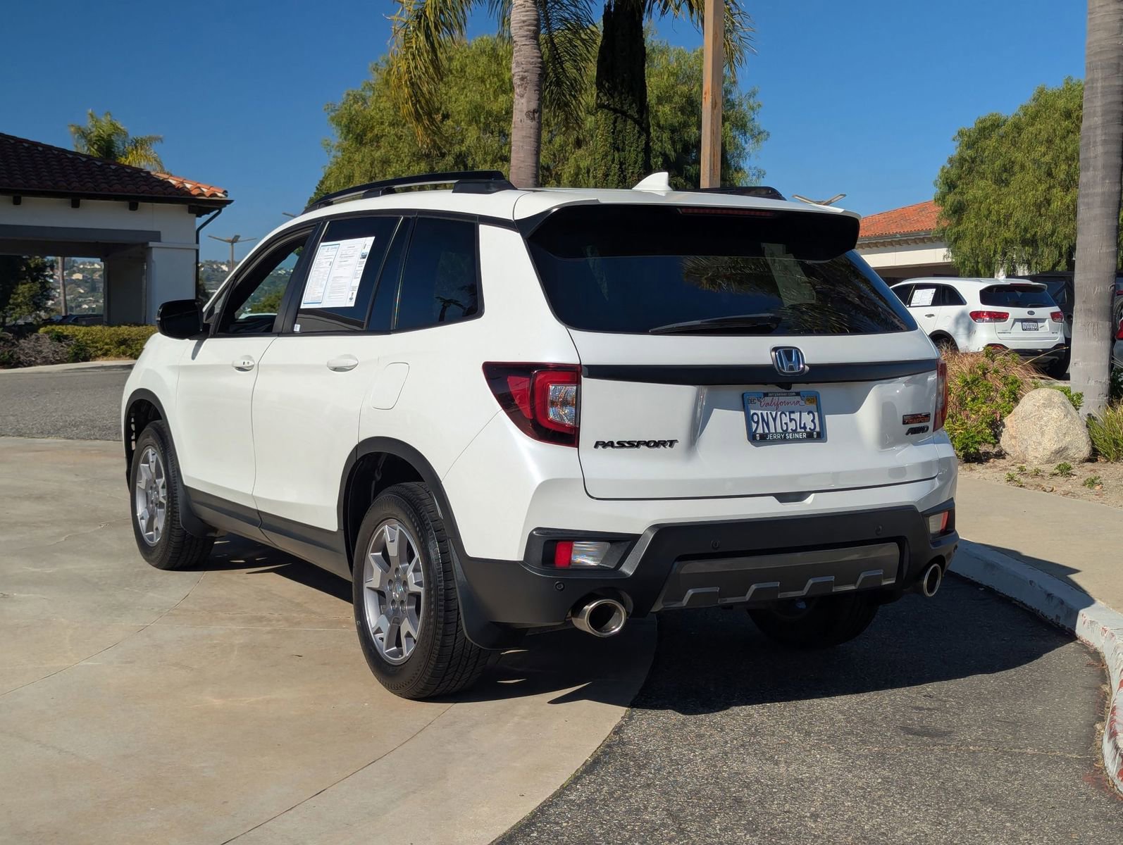 Used 2022 Honda Passport TrailSport image 3