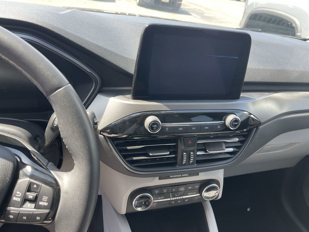 Used 2023 Ford Escape Active w/ Cold Weather Package FWD image 6