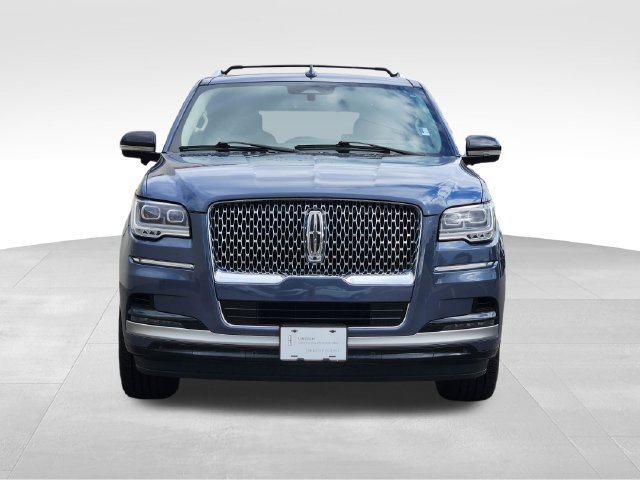 Certified 2023 Lincoln Navigator Reserve AWD/4WD image 3