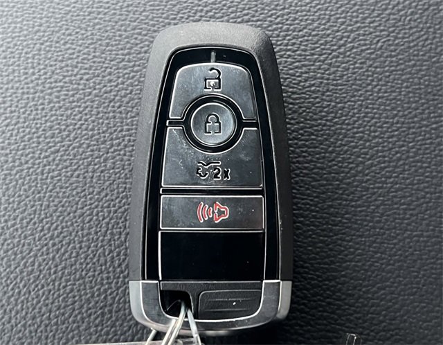 New 2025 Ford F150 Lightning XLT image 20