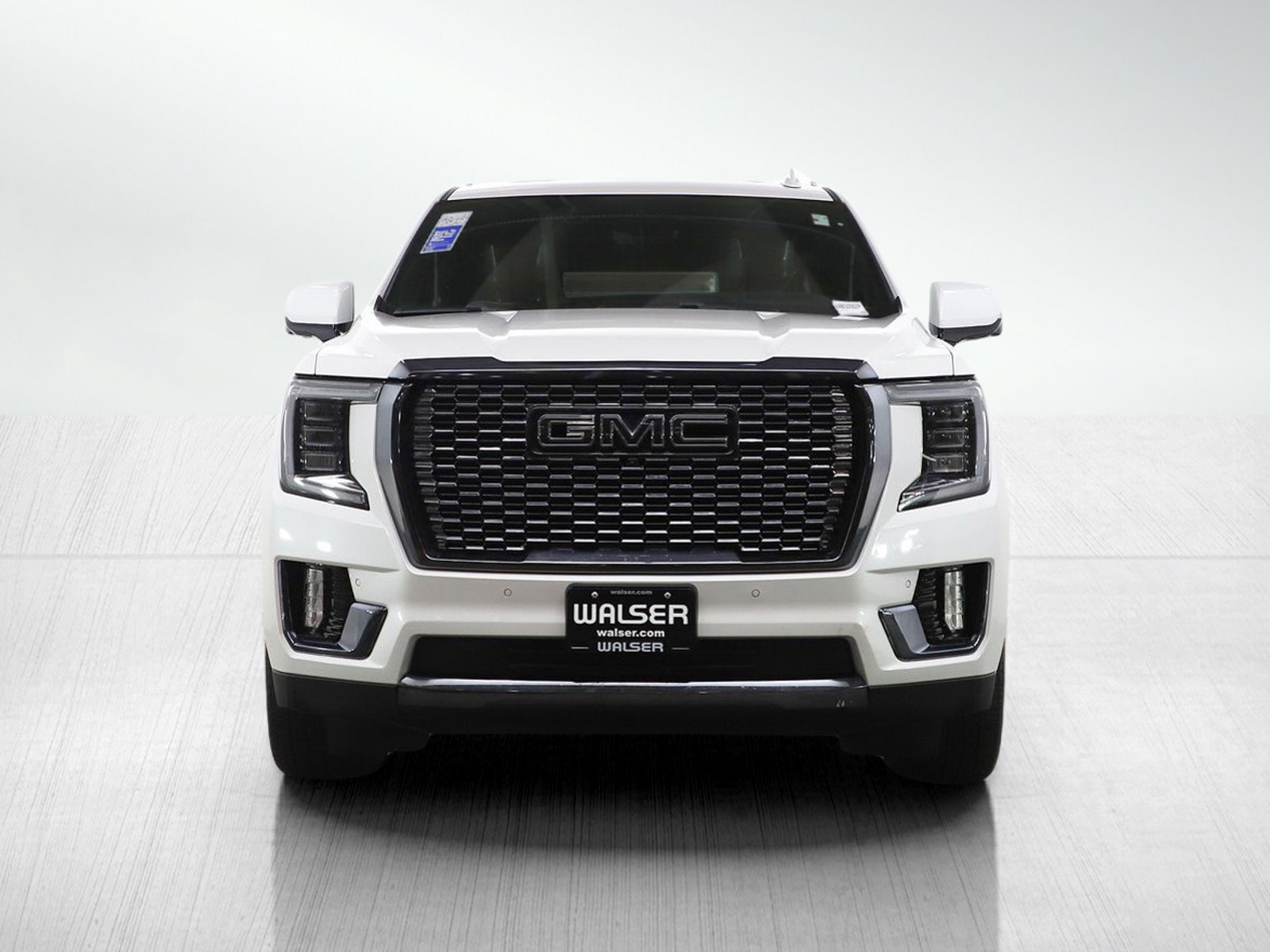Used 2023 GMC Yukon XL Denali Ultimate AWD/4WD image 9