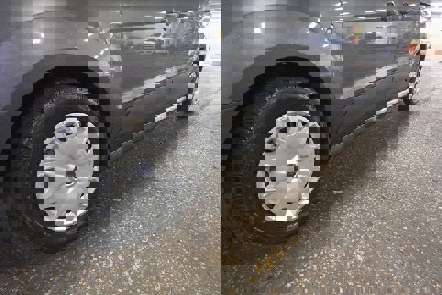 Used 2017 Ford Transit Connect XL image 24