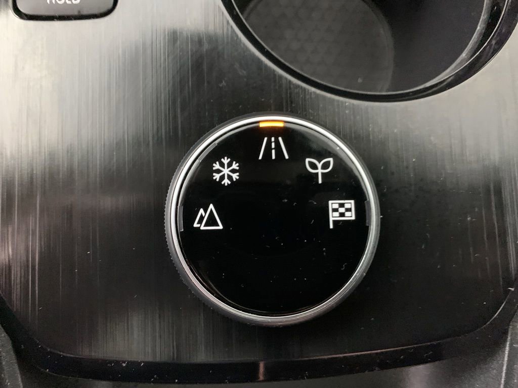 Used 2023 Nissan Rogue SV w/ SV Premium B Package image 27