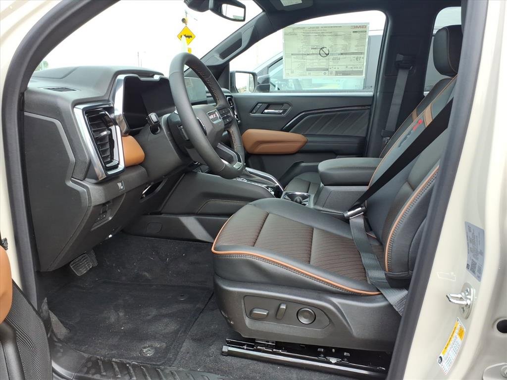 New 2026 GMC Canyon AT4 w/ Technology Plus Package image 11
