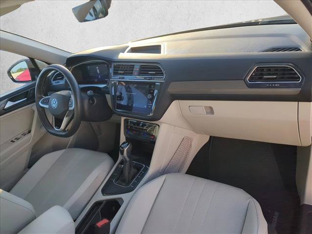 Used 2022 Volkswagen Tiguan SE FWD image 25
