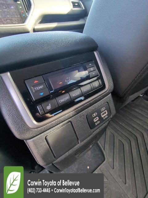 Used 2024 Subaru Ascent Limited image 44