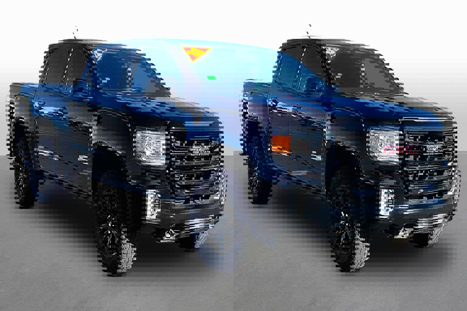 Used 2021 GMC Canyon Elevation w/ Driver Alert Package image 8