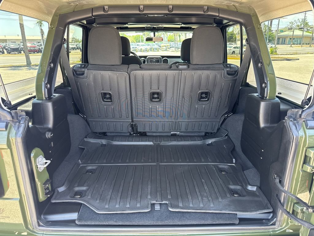 Used 2021 Jeep Wrangler Unlimited Sport AWD/4WD image 16