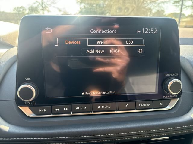 Used 2023 Nissan Rogue SV FWD image 18