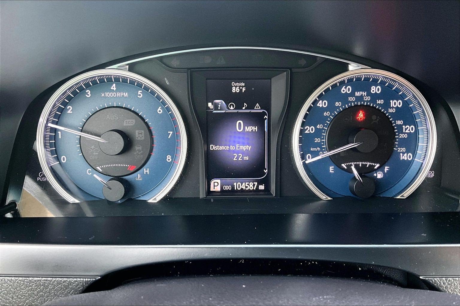Used 2015 Toyota Camry XLE FWD image 19