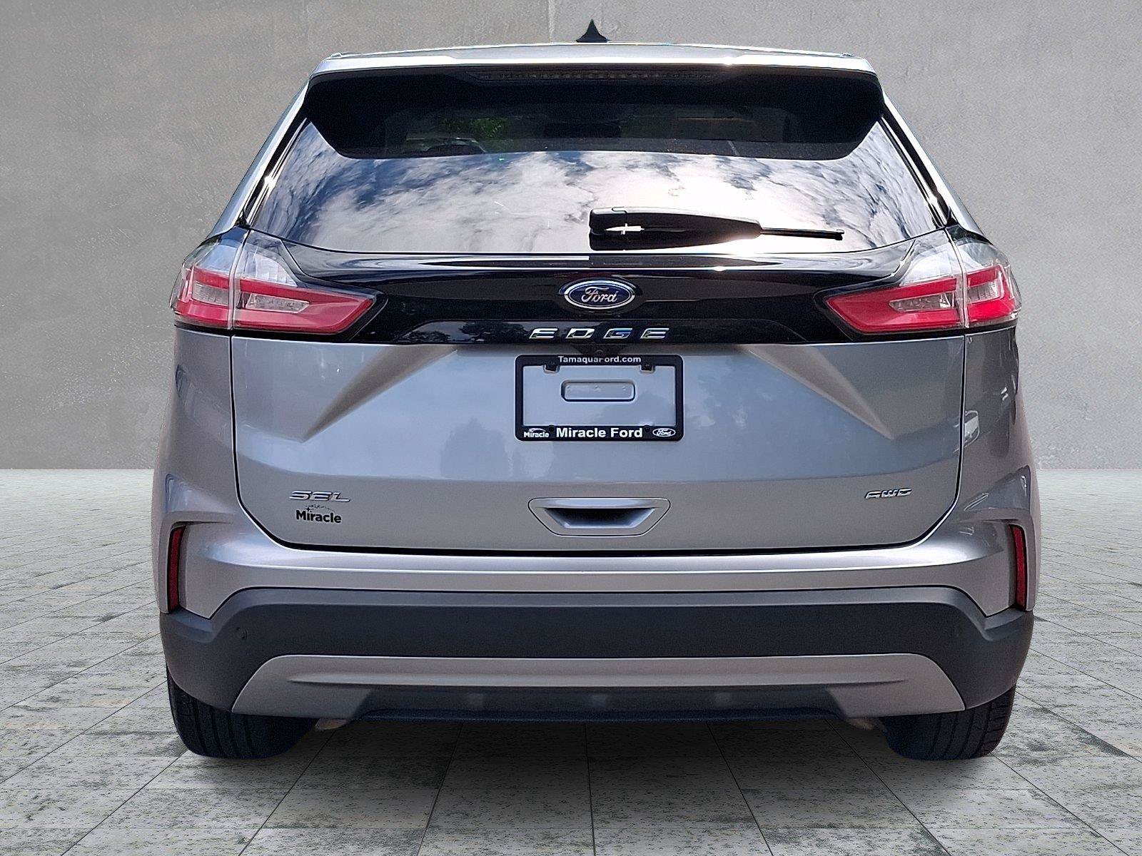 Used 2024 Ford Edge SEL AWD/4WD image 5